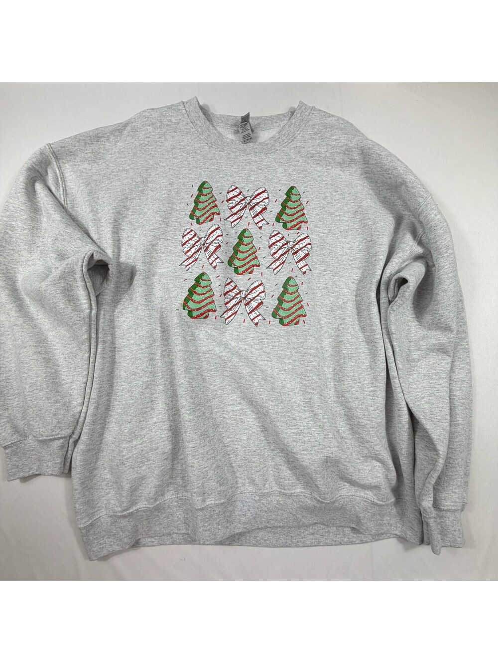 Gildan Heavy Blend 2XL Gray Christmas Sweatshirt with Candy Cane and Tree Design
